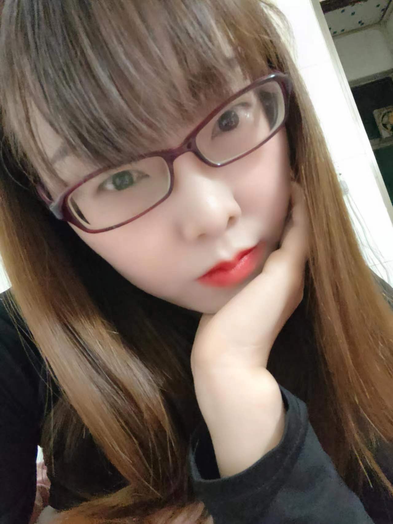 很有韵味的温柔型妹子