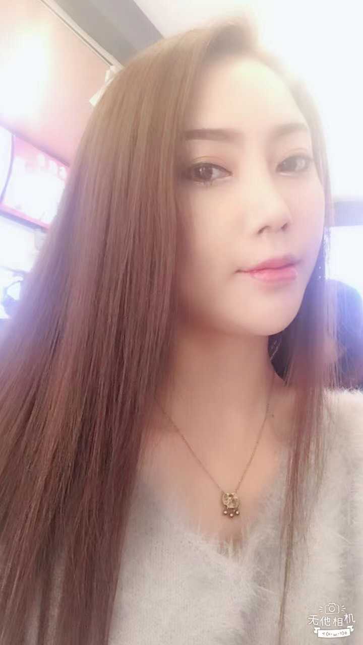 身材颜值极高美女