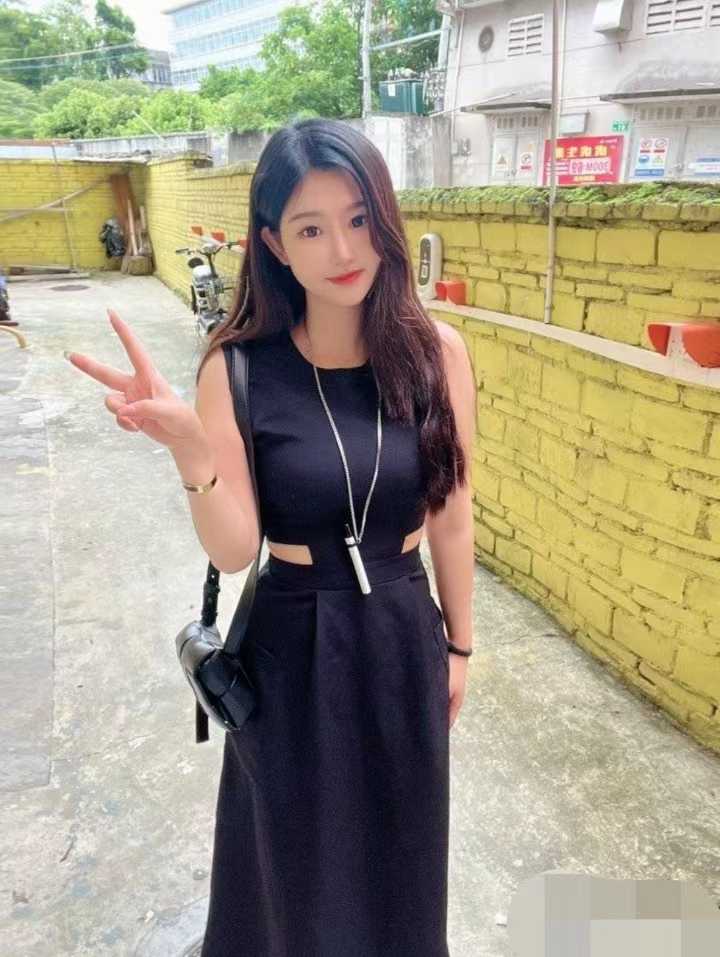 胸超级大的妹子