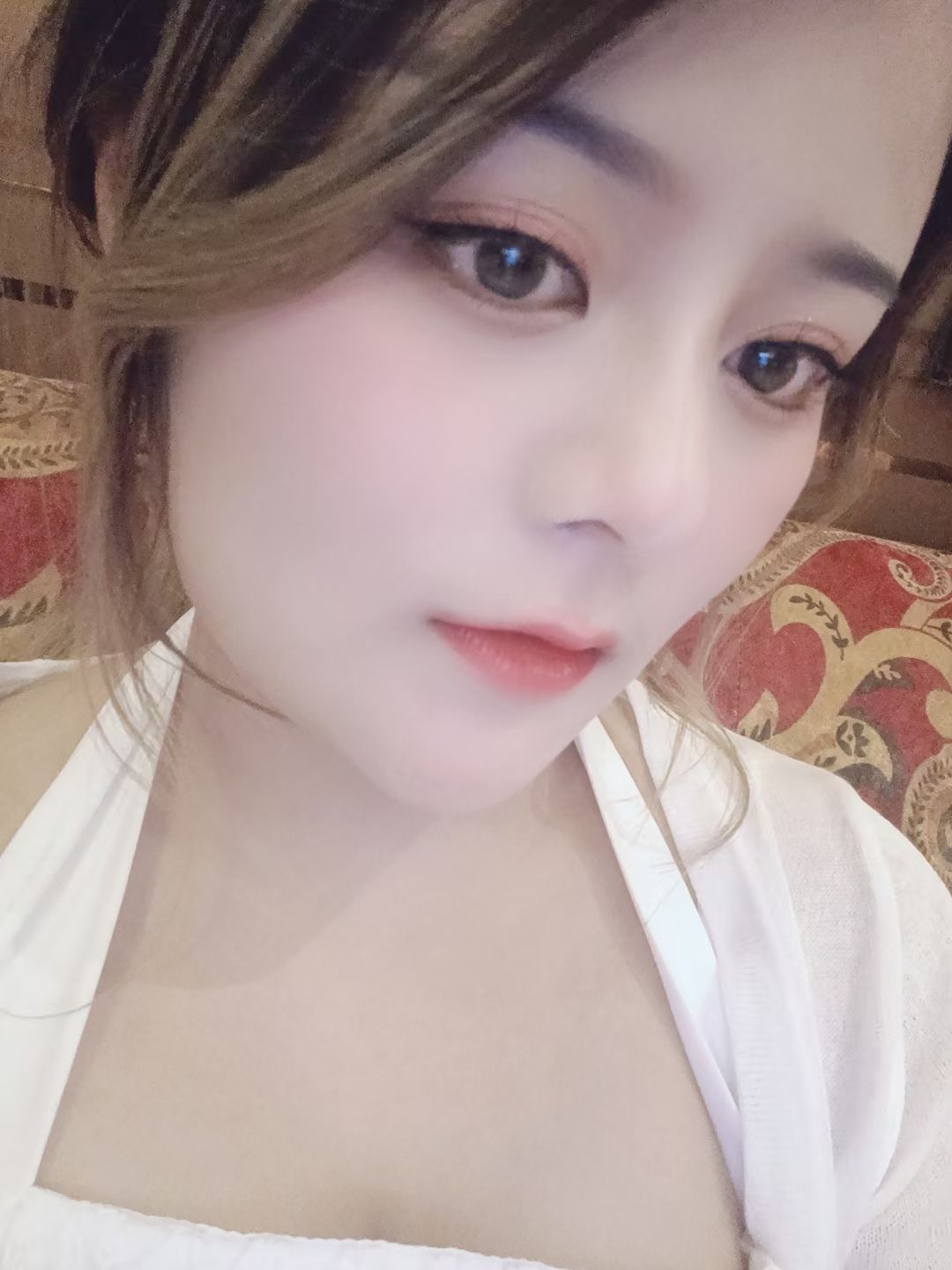 蜀山区漂亮性感笑容美的妹子