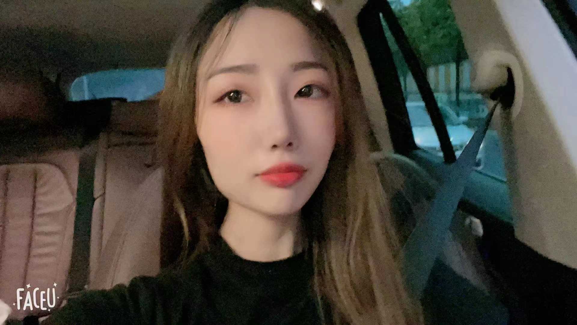 要颜值有颜值要身材有身材的丽丽