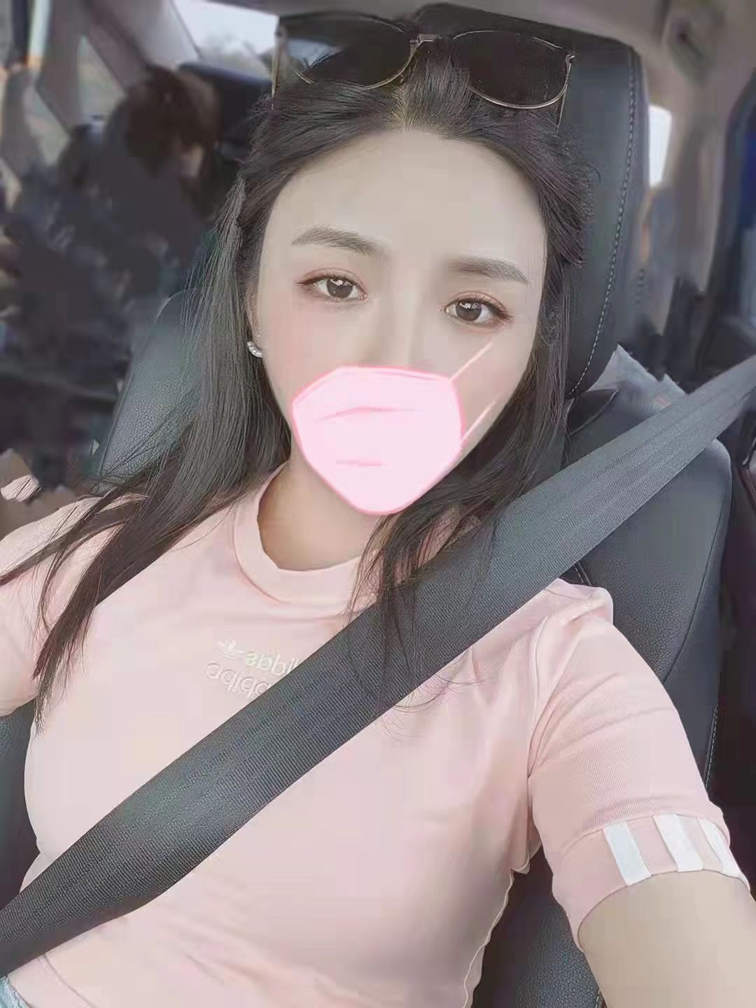 身材好 皮肤白 玩的开