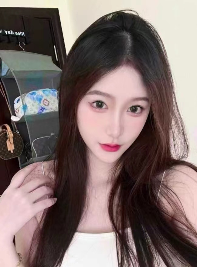 又甜又性感的小冉