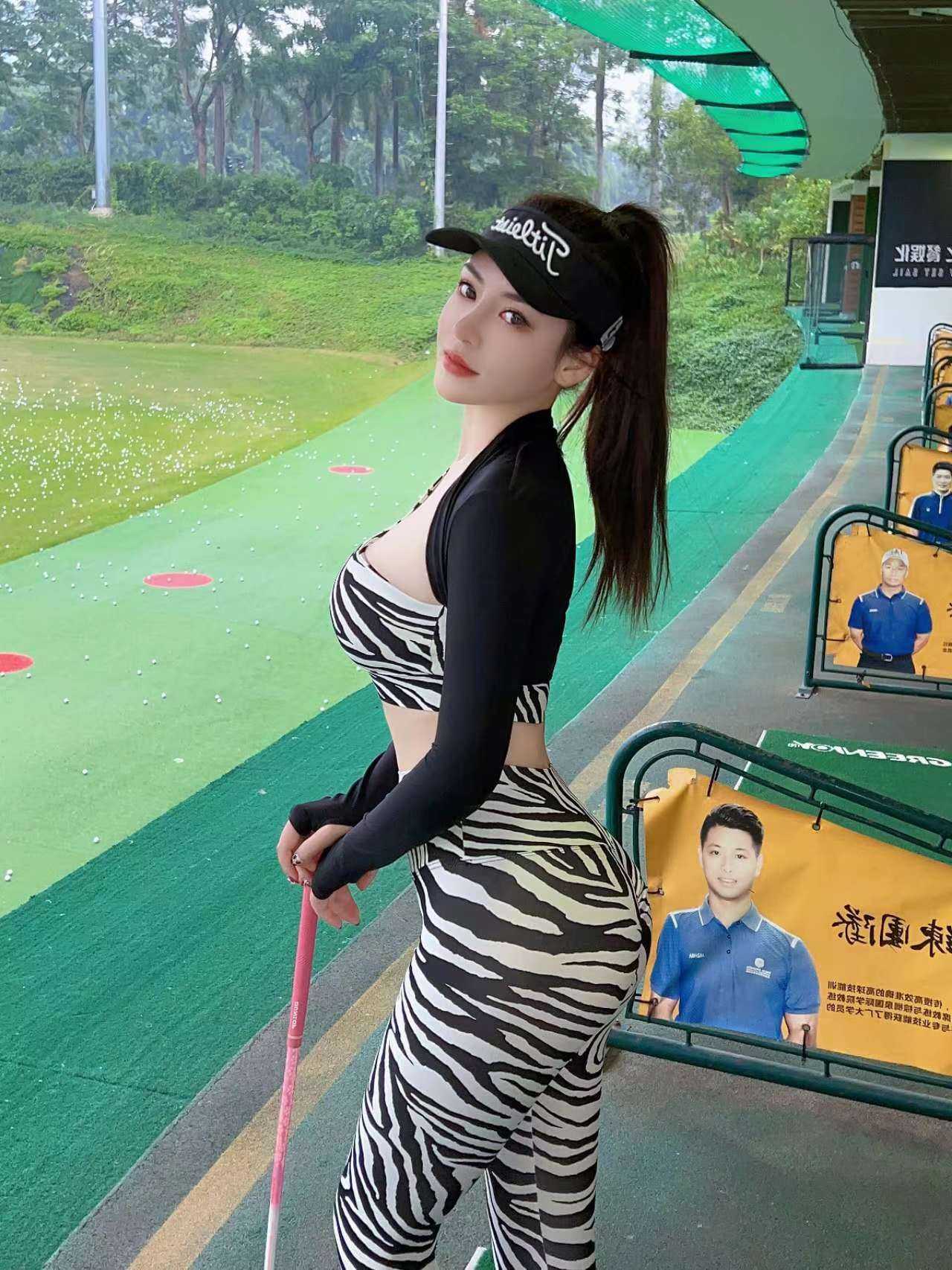 颜值身材一级棒的小姐姐