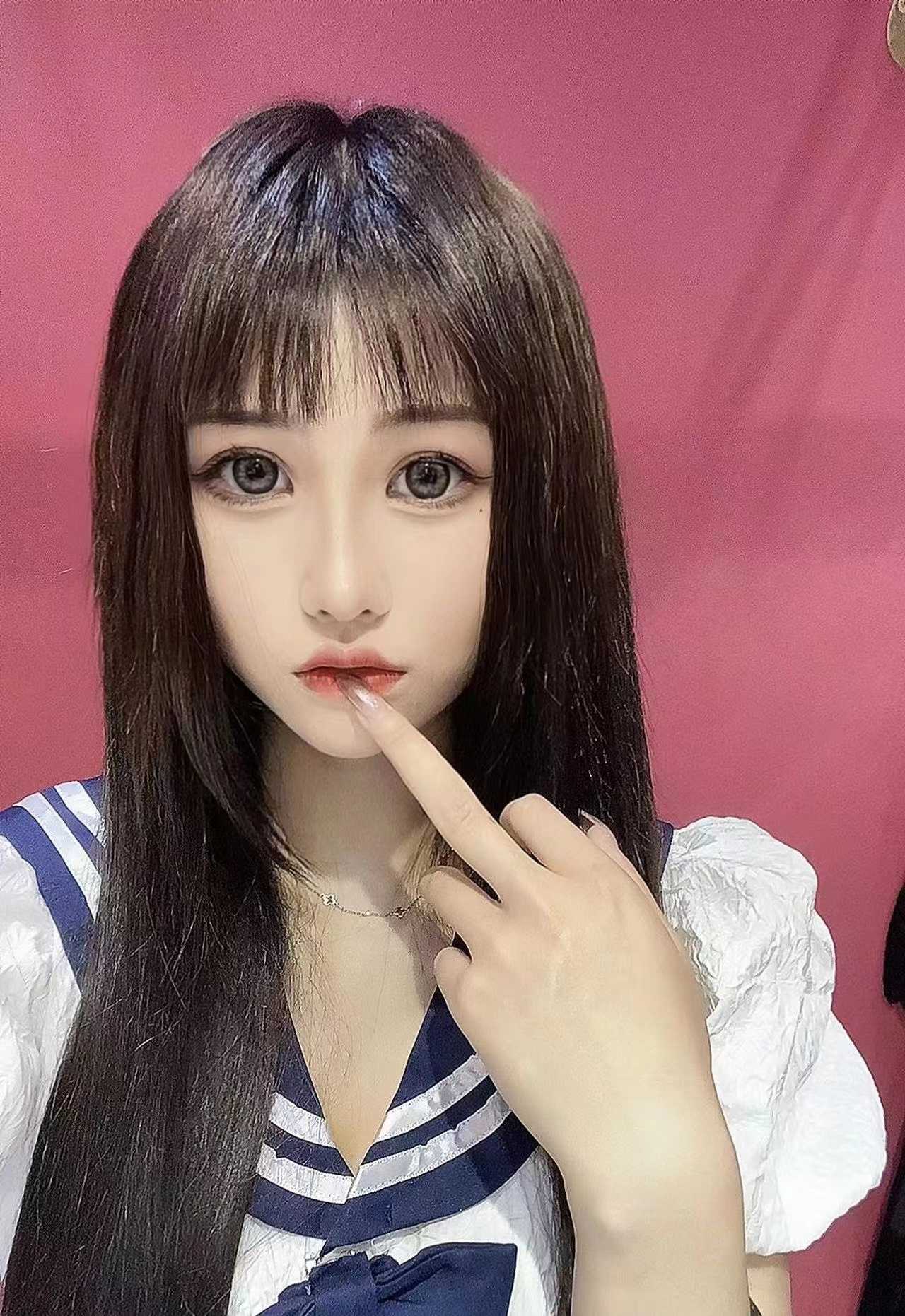 前凸后翘，有身材的御姐