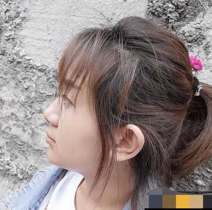 很娇小的娇喘小姐姐