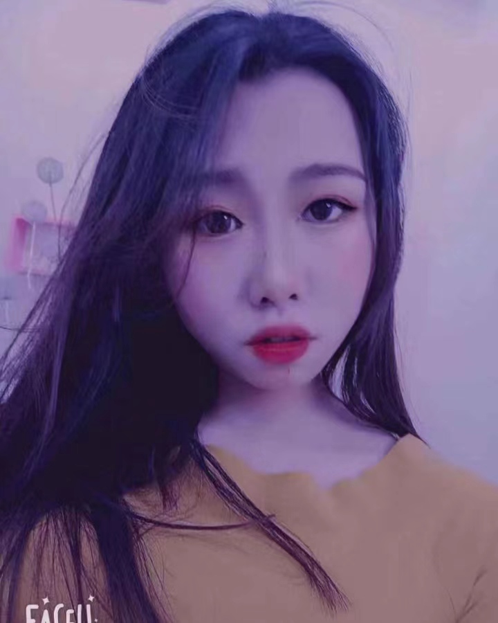 超级爽的大胸女孩