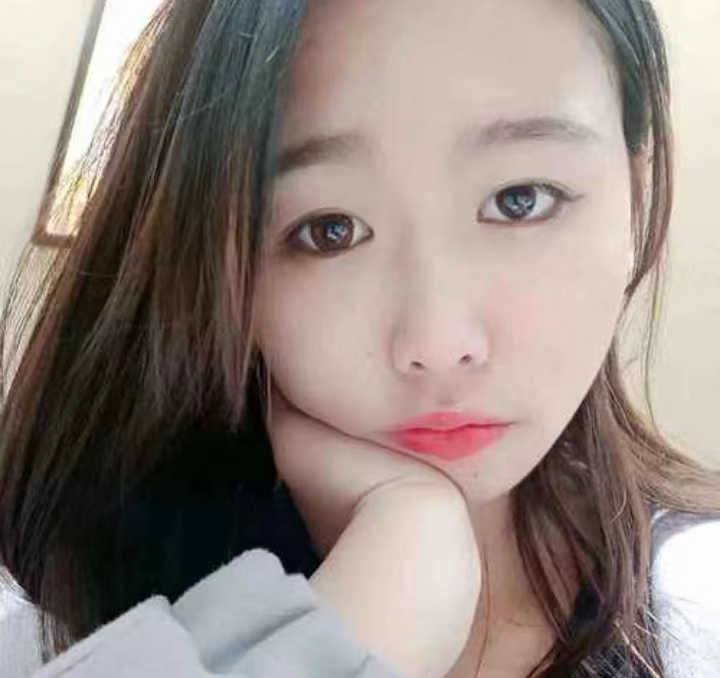 超级爽的大胸女孩