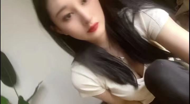 推荐一位妹妹、性感的身体让你欲罢不能