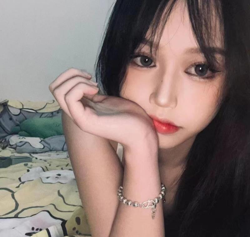 武侯区00后小美女，听话可爱