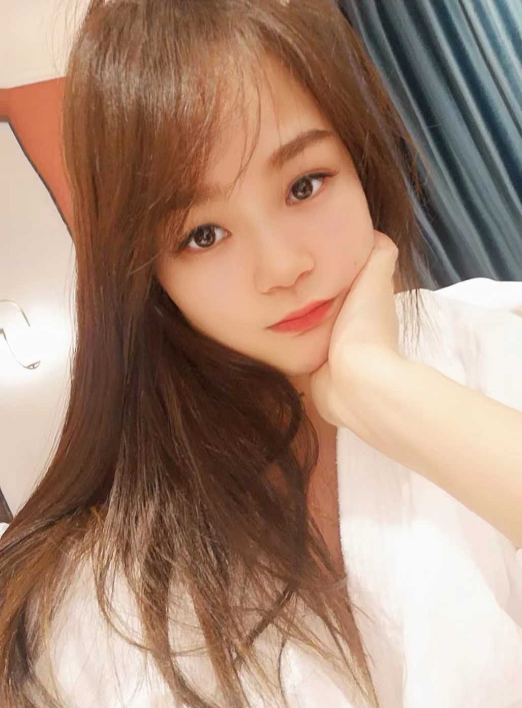 萧山区00后小可爱含含