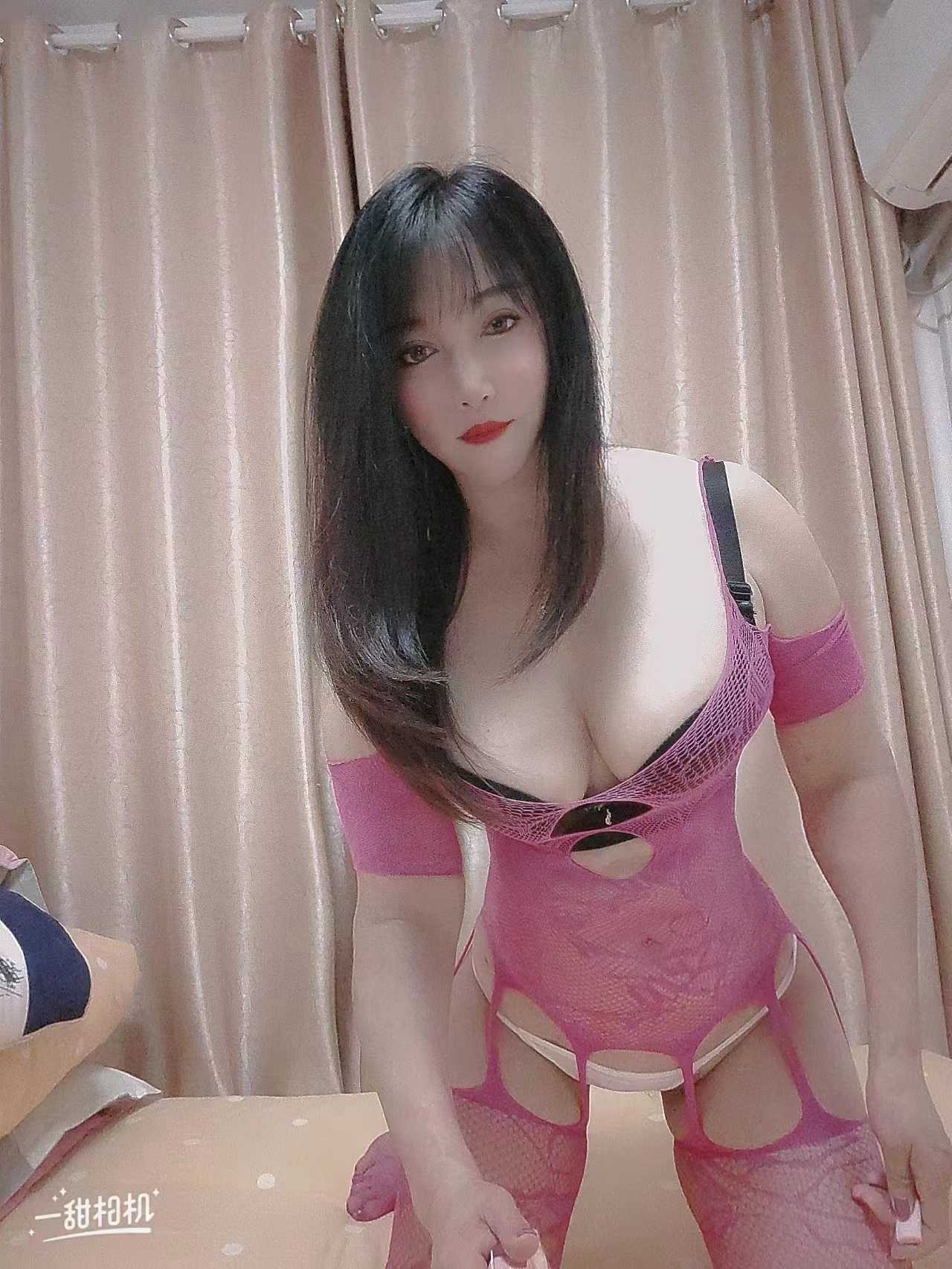 真人丰满,胸超级大的东北小辣椒