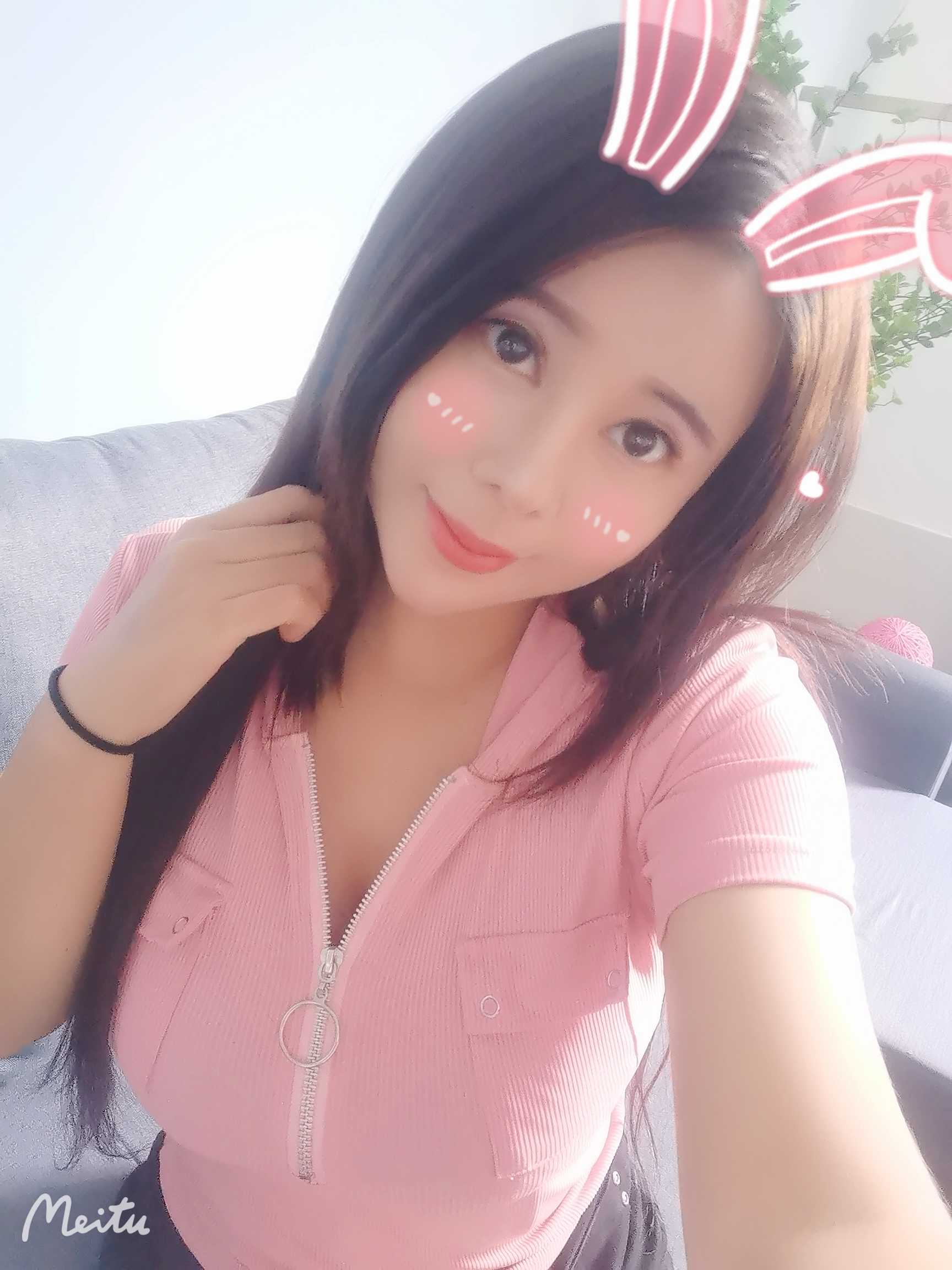 常平温柔体贴的兼职妹妹