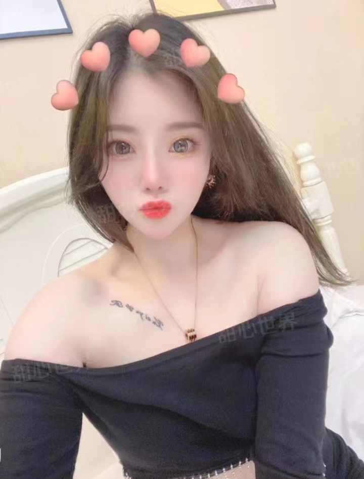 肤白貌美大长腿颜值高的小姐姐