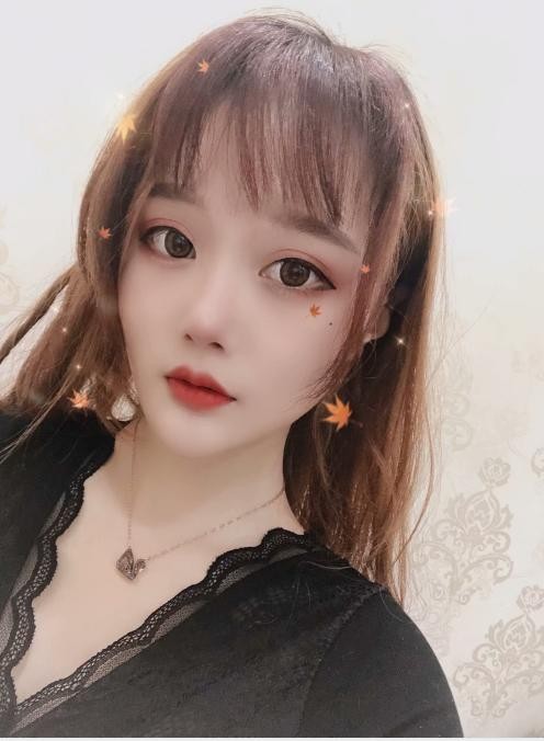 服务系大胸少妇