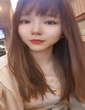 有颜值的黄发小姐姐