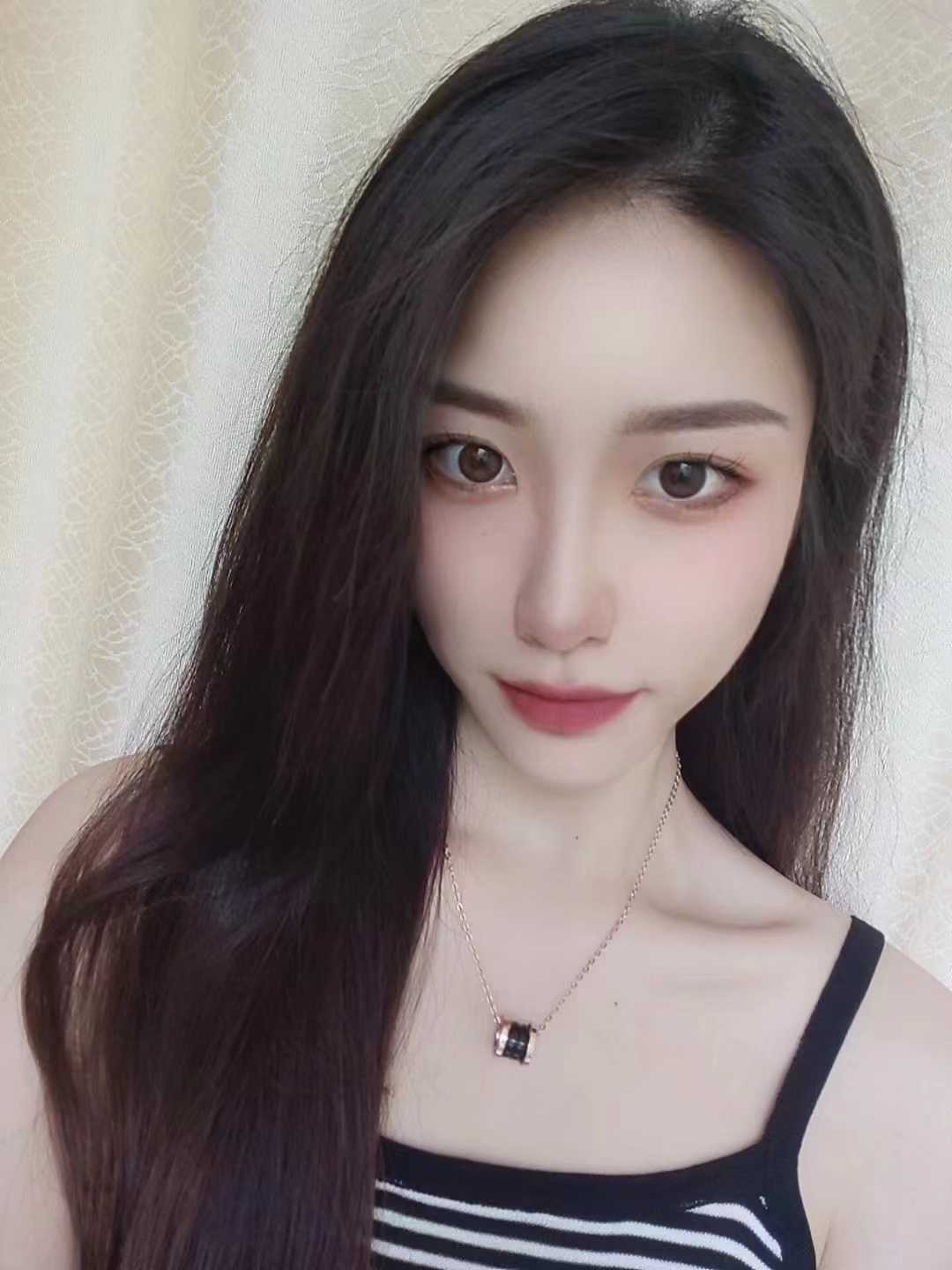 边草她，边喊老公，真刺激