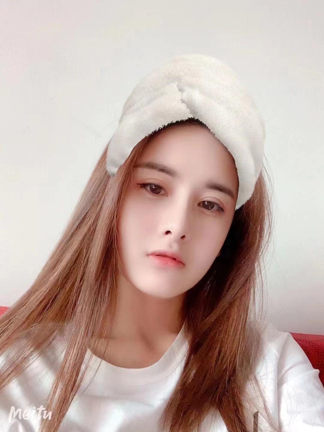 超级给力的一个小姐姐