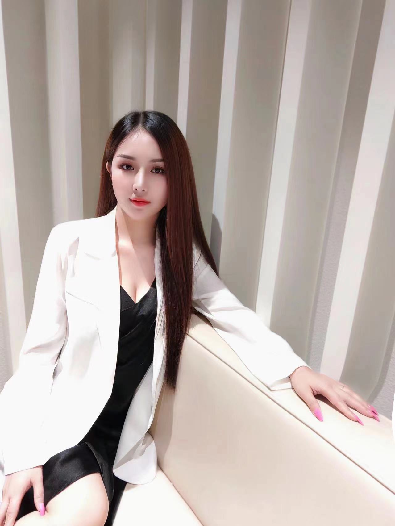 气质很好很美，喜欢的可以去体验