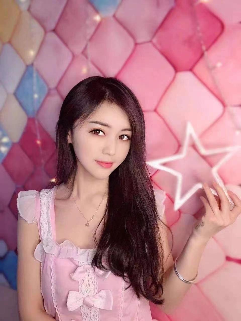 南开区气质美女月月