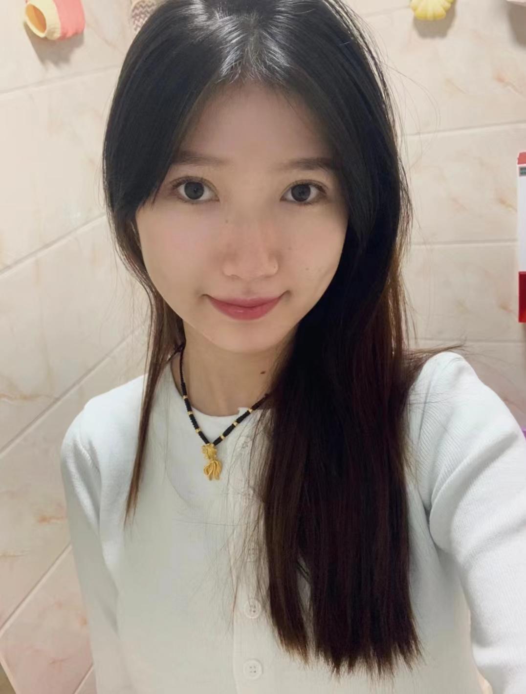 可以一字马的美女