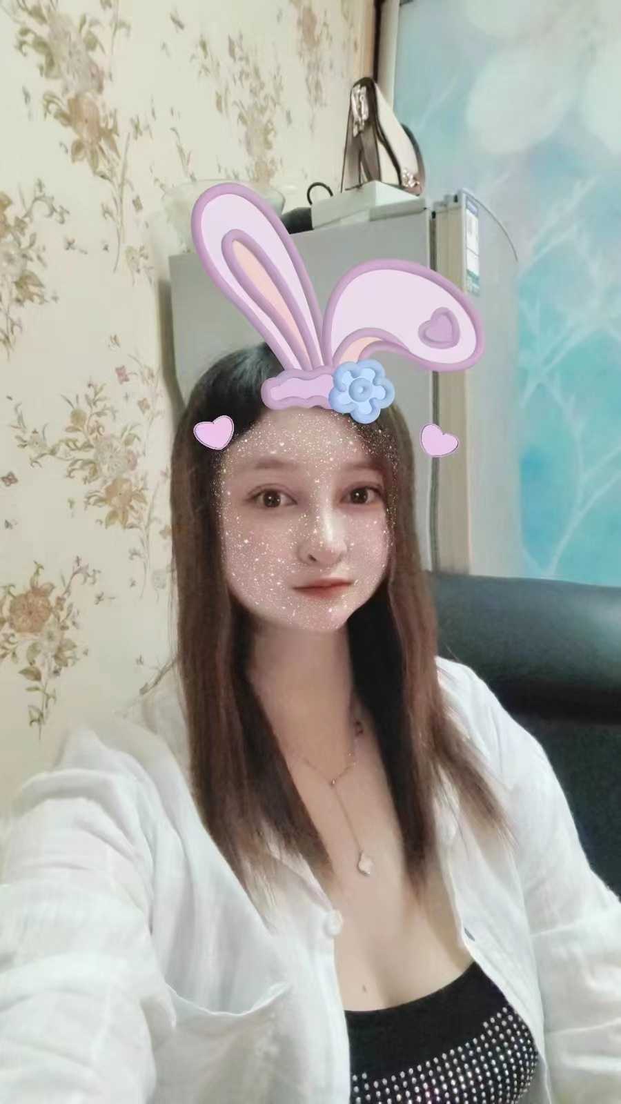 服务挺多的一个妹子