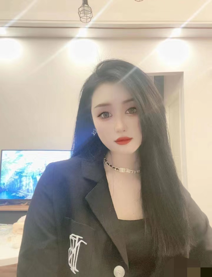 清纯漂亮的妹子 听话乖巧