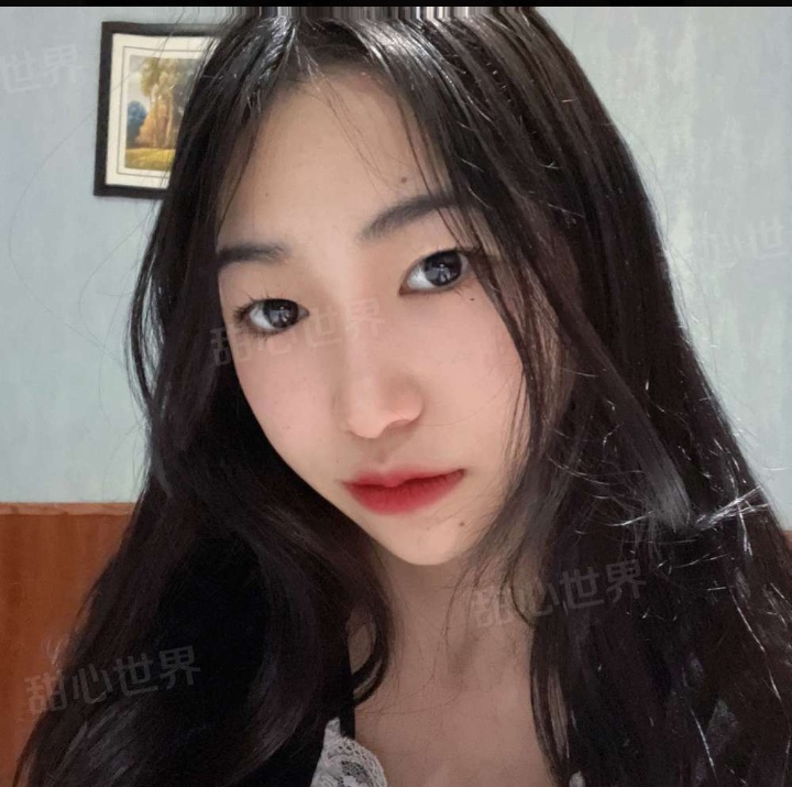 童颜巨乳娇羞萝莉