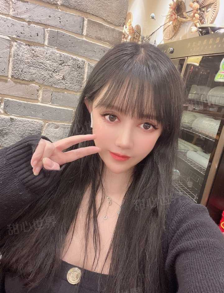 纯欲大牛奶舔蛋蛋