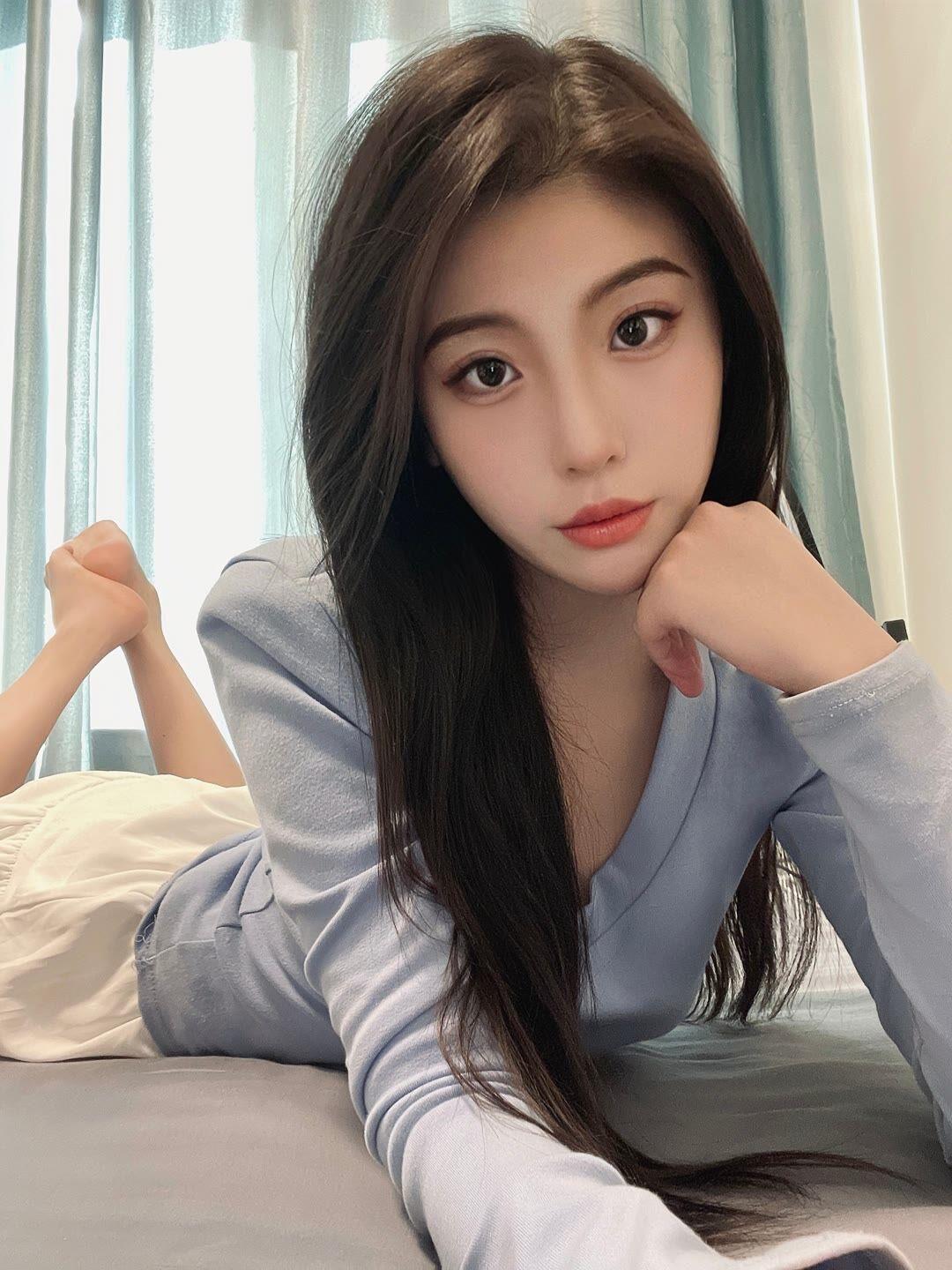 宁波性感高挑妹子，后入爽到爆