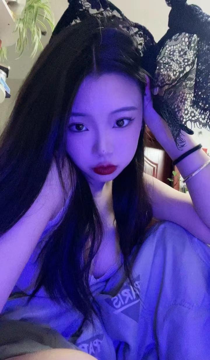 南明区极品纯情妹x价比高