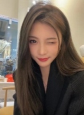 极品兼职服务妹妹，身材极好还穿制服给你跳舞