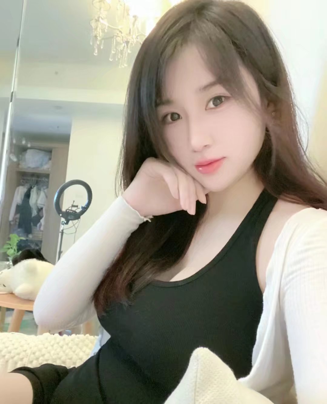 口技一流，听话肯配合