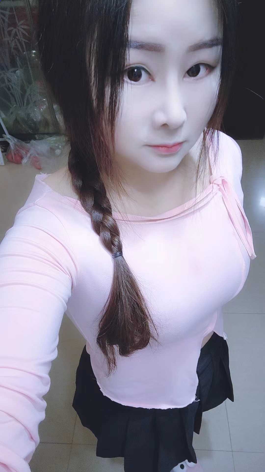 奶子大眼睛也大水多