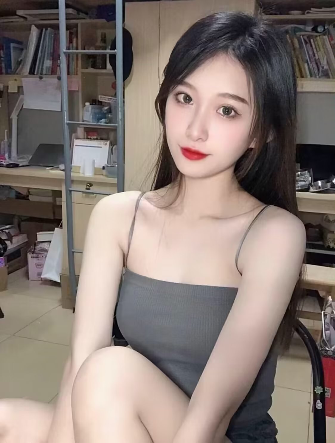 李沧貌美身材好大曼