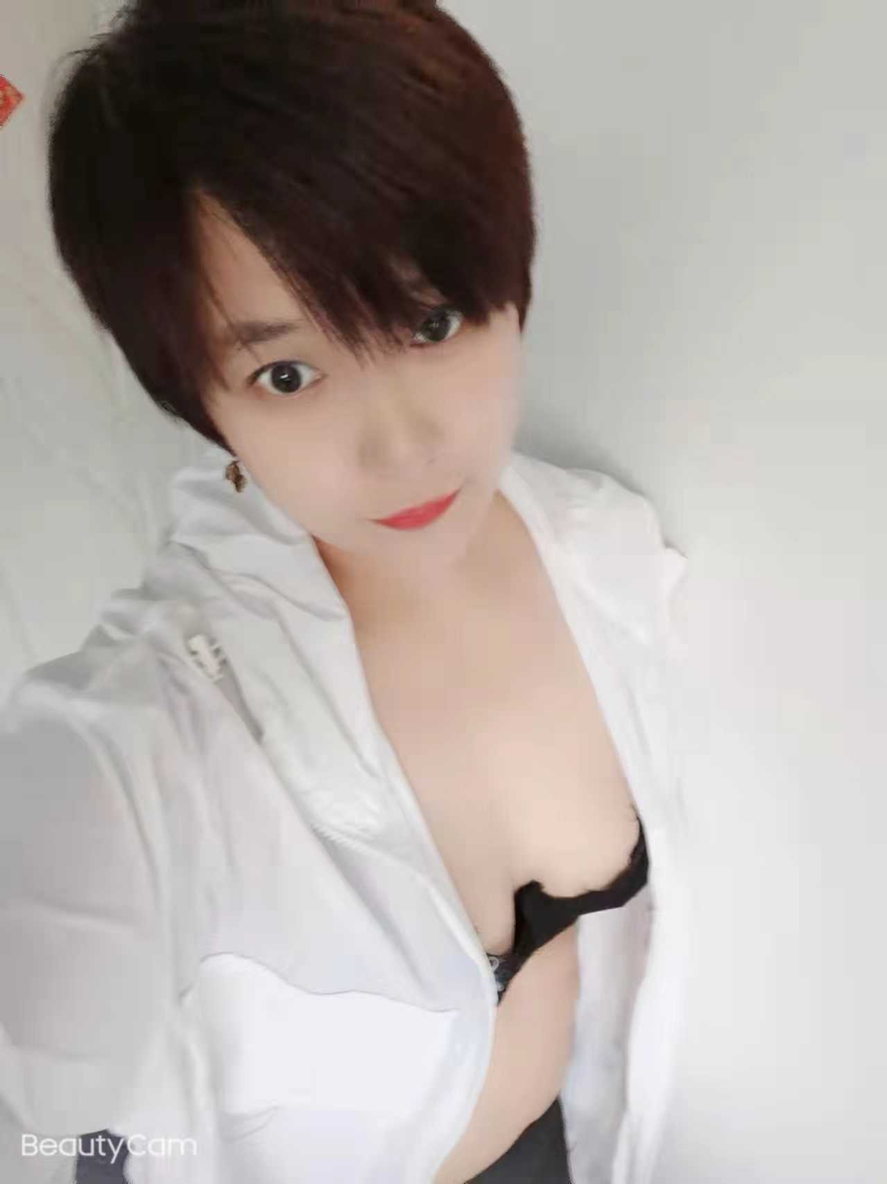 铁西区销售大胸女