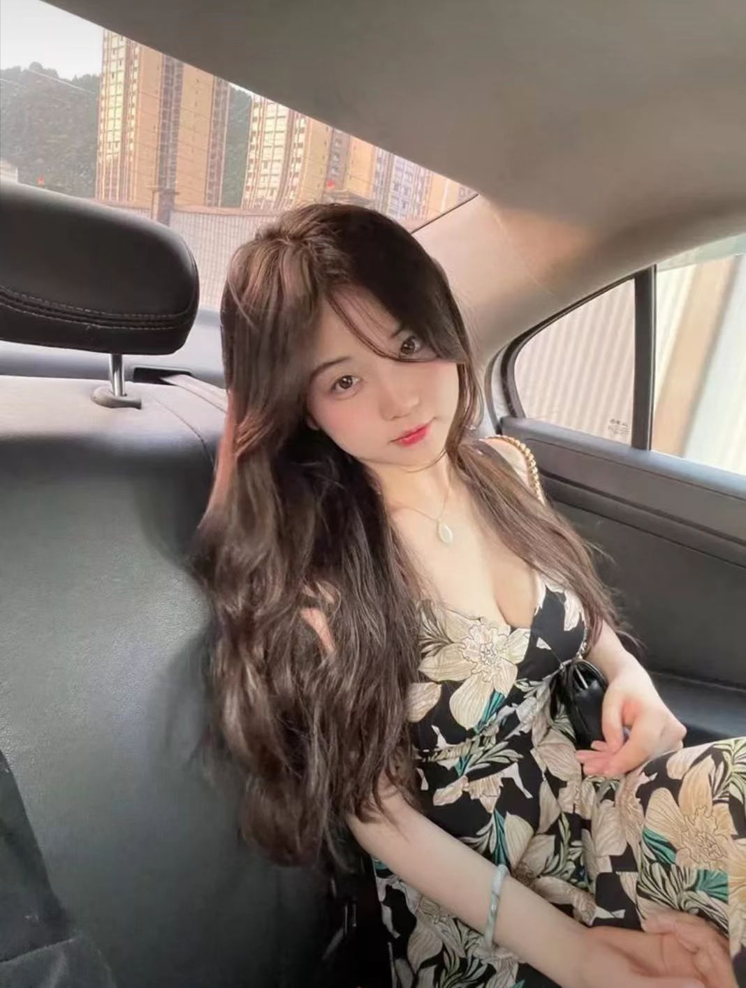 一个很活跃的小师妹