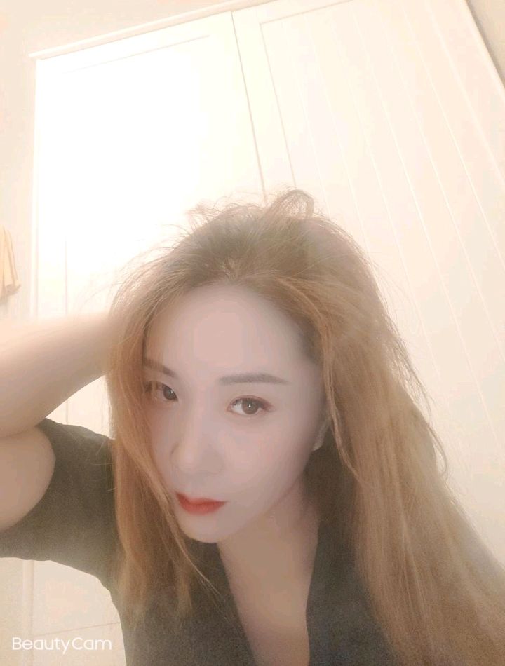 北京小铃铛身材好大方，性感服务好