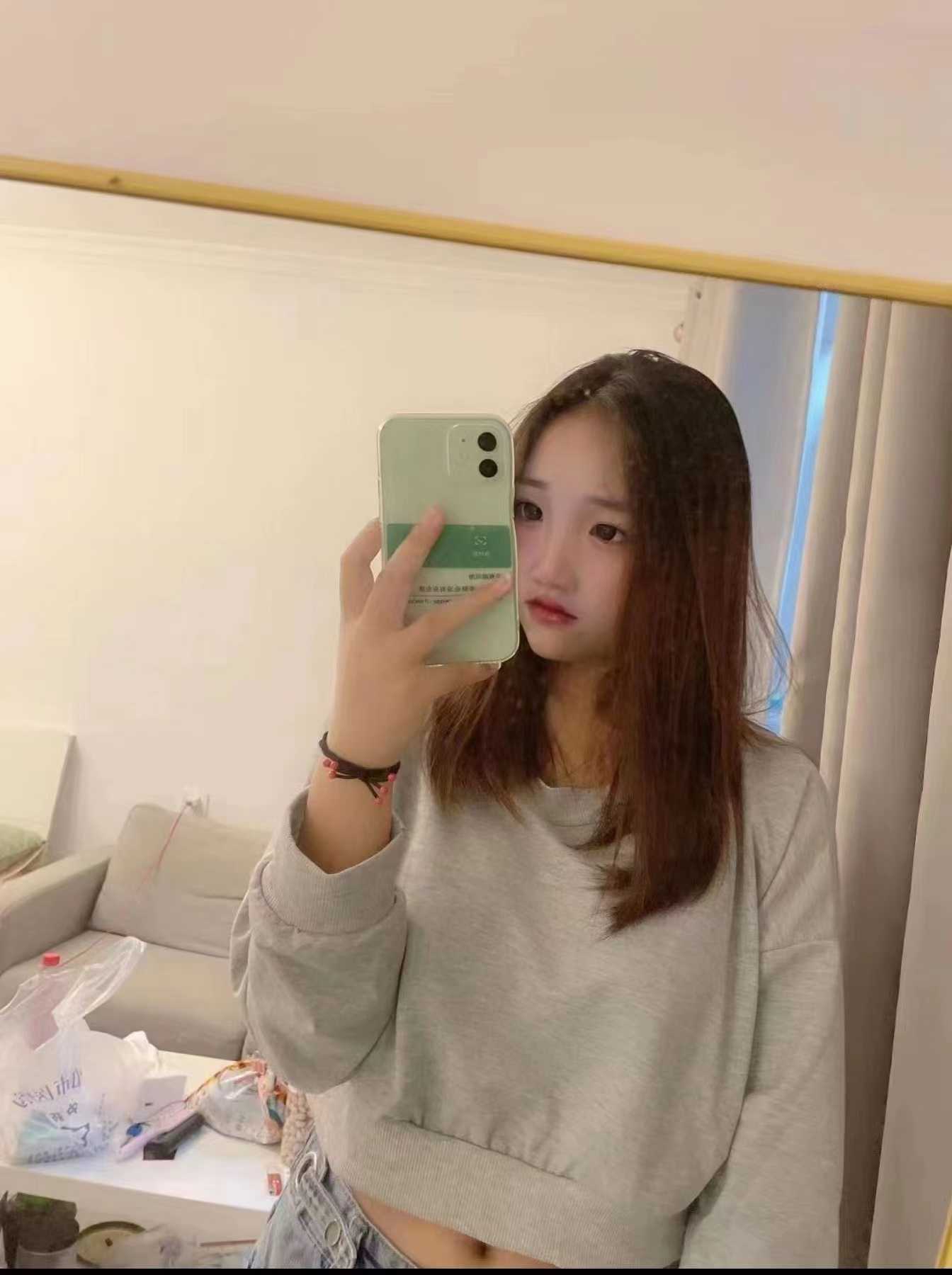 十八岁的小嫩妹，活好，紧致水多