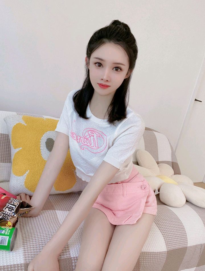 杭州娇小型，苗条淑女，温柔可爱，人美声甜