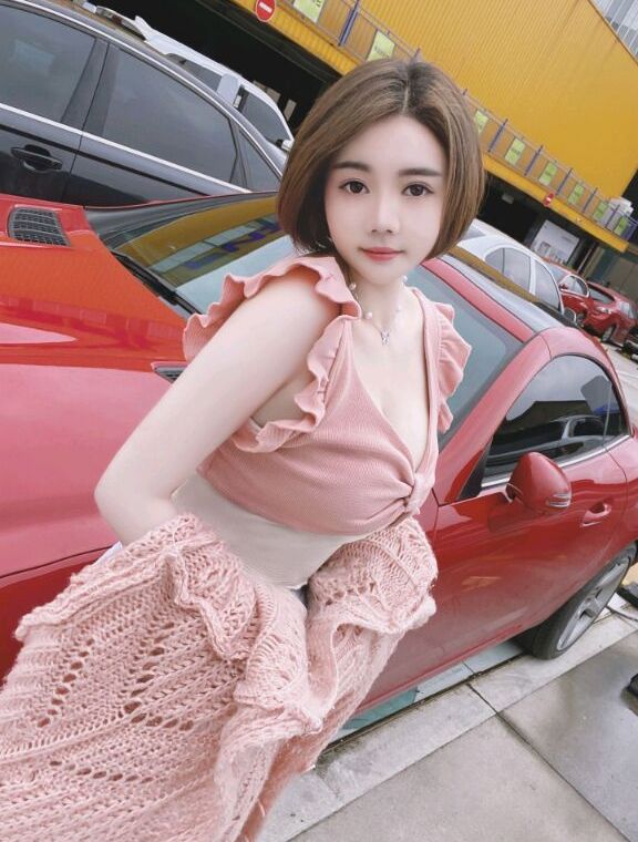 滨江区身材性感火辣s型，童颜巨乳，蜜桃臀，三点粉嫩