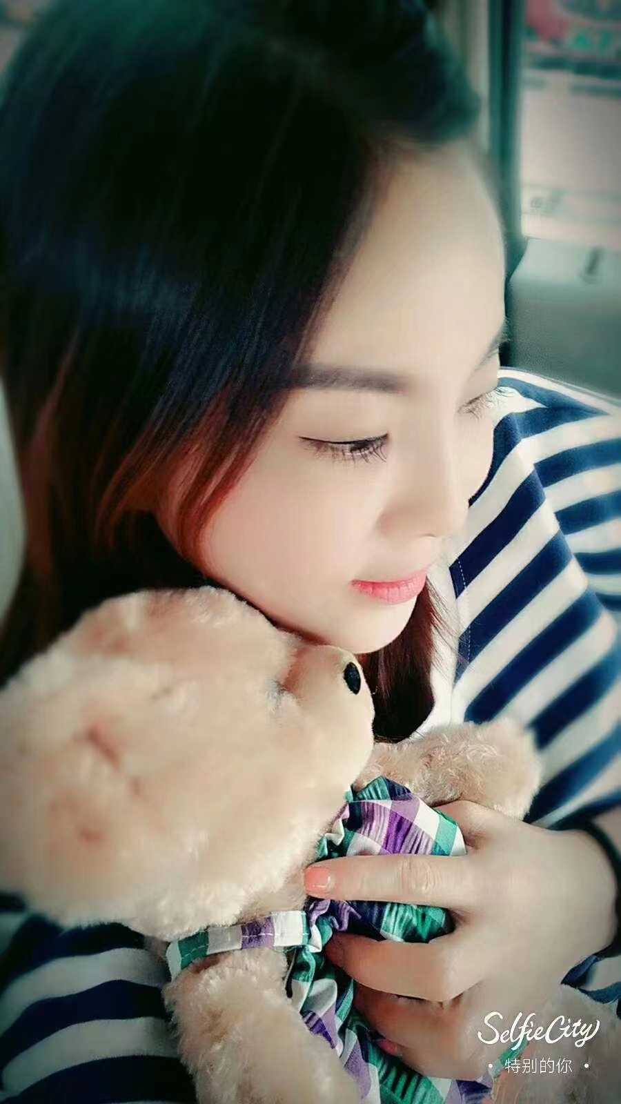 服务的很细致 洗澡可以一起 摸摸什么的