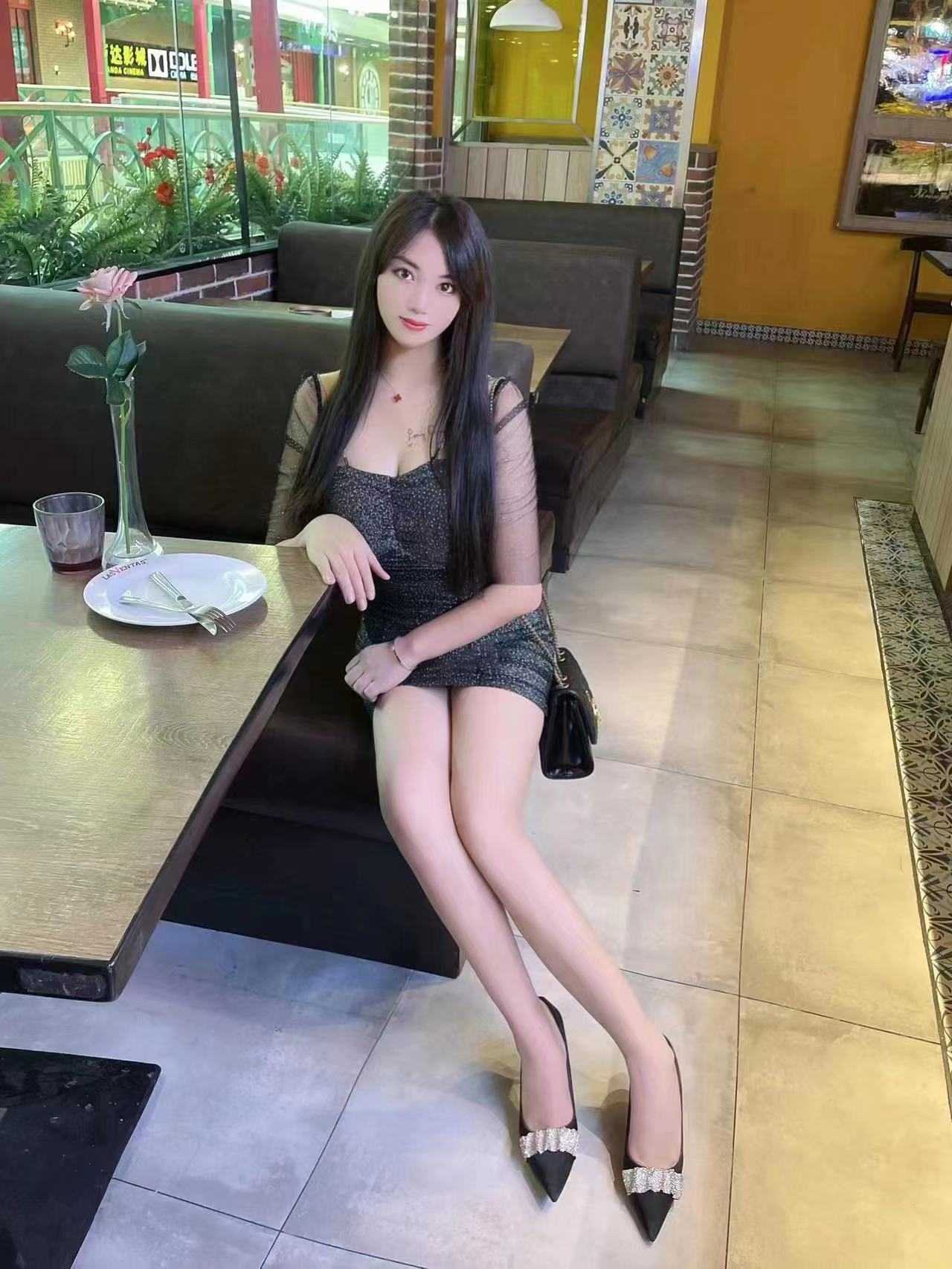 南海波霸清纯少女身材级棒