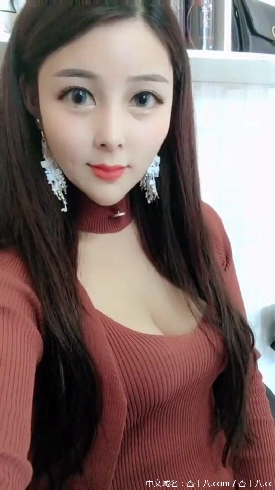 一个玩到极致的Sao妹，让你会想到底是你玩她，还是她玩你