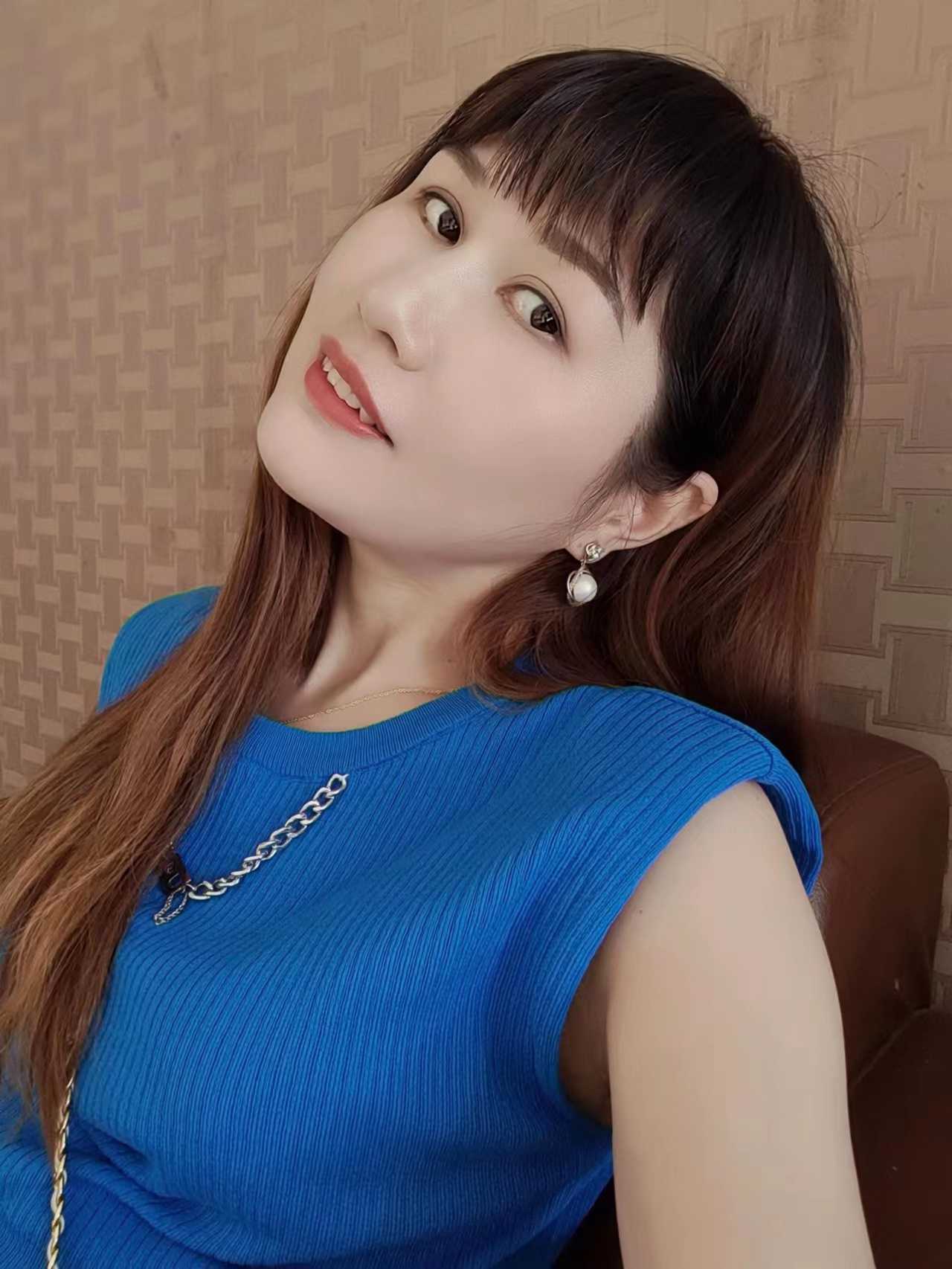 重点推荐：身高168腿长  喜欢腿的强烈推荐