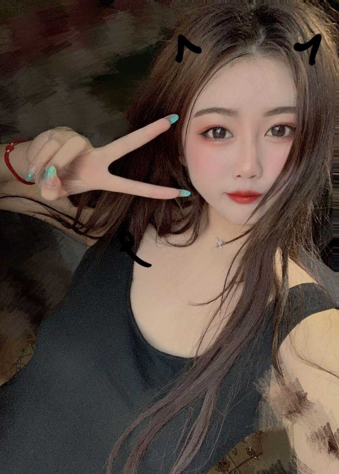 很年轻的莹莹喜欢年轻的去试试