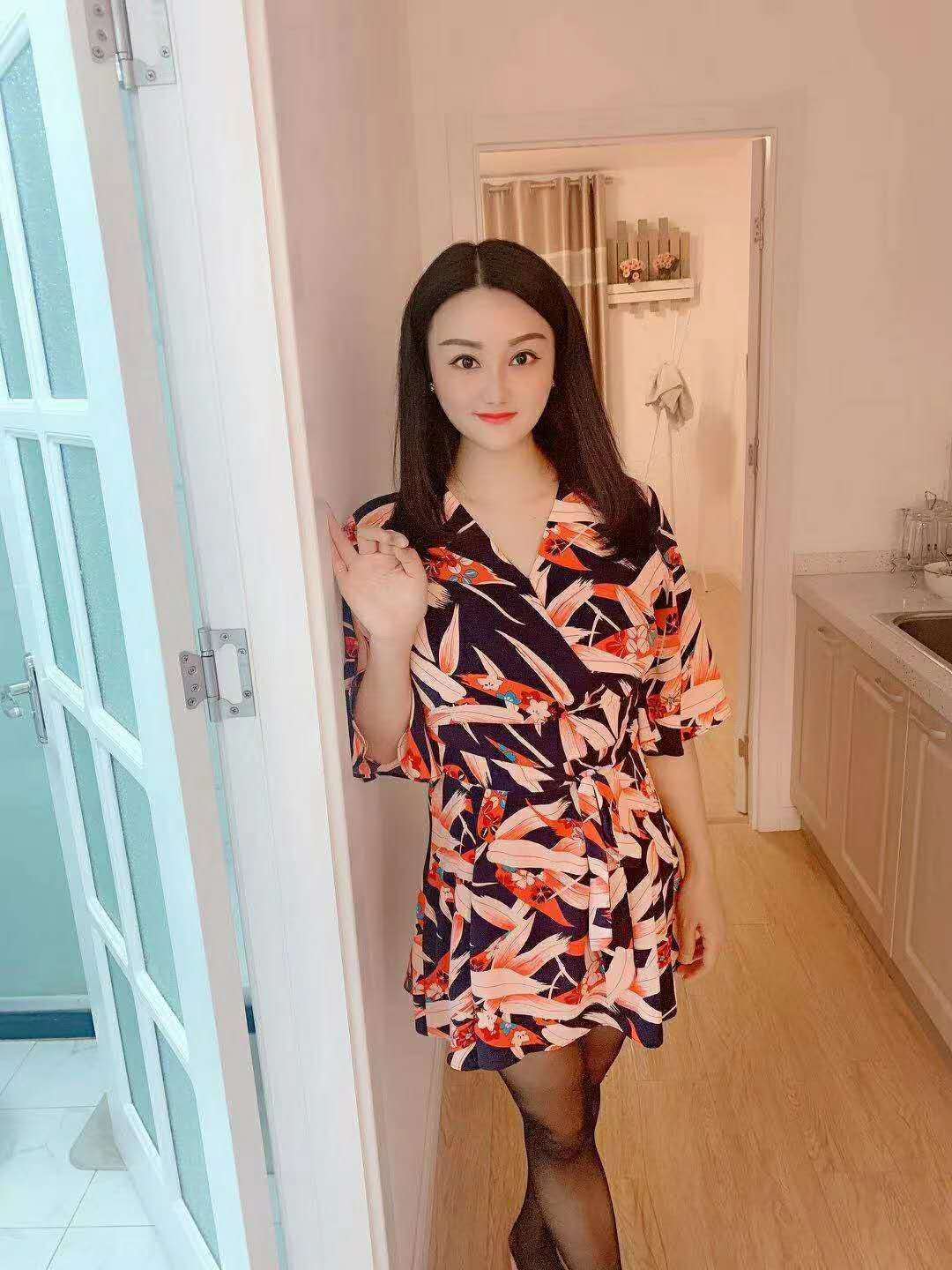 冲击徐汇巨乳胸模景甜