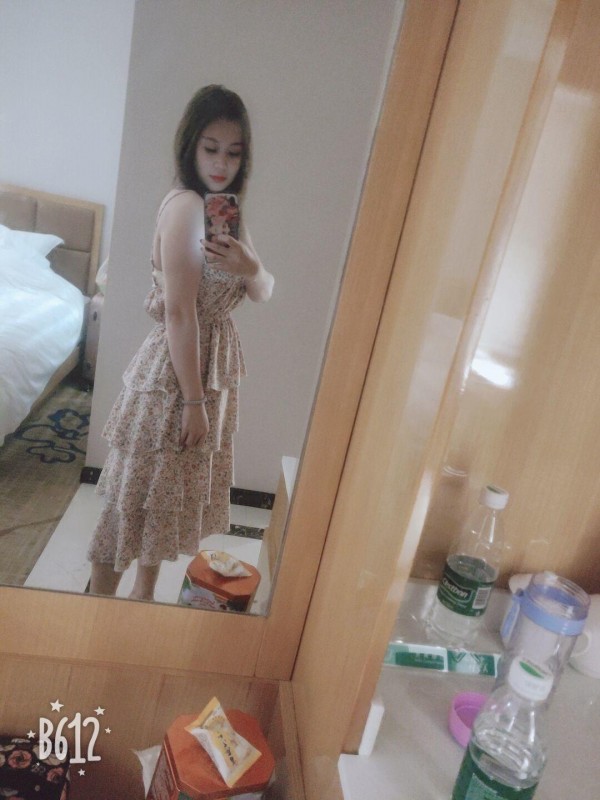 市区叫的一个99年的兼职妹子，应该没啥吧