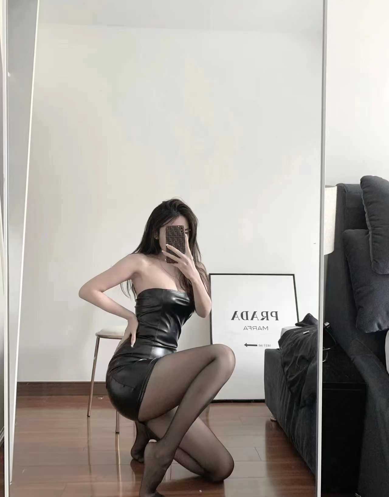 挺枪上马，舒服啊，特别是后入