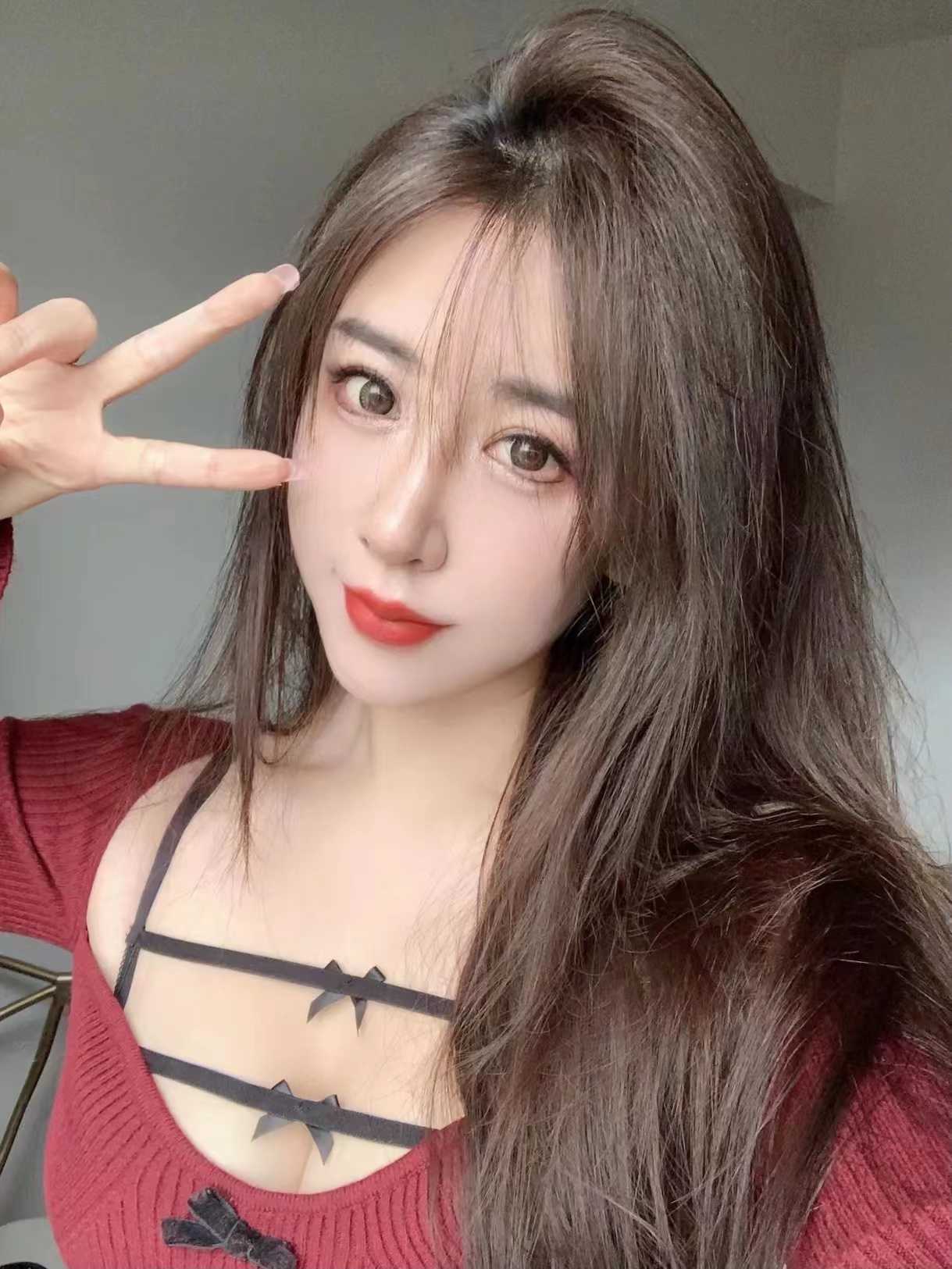 挺枪上马，舒服啊，特别是后入